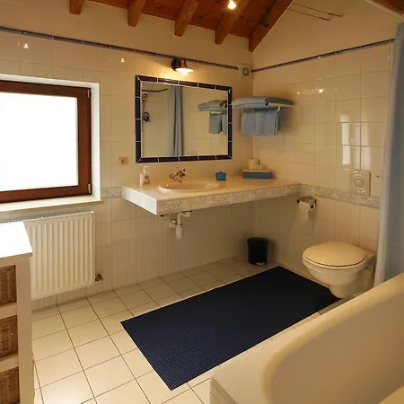 Des Fagnes Bed & Breakfast Spa